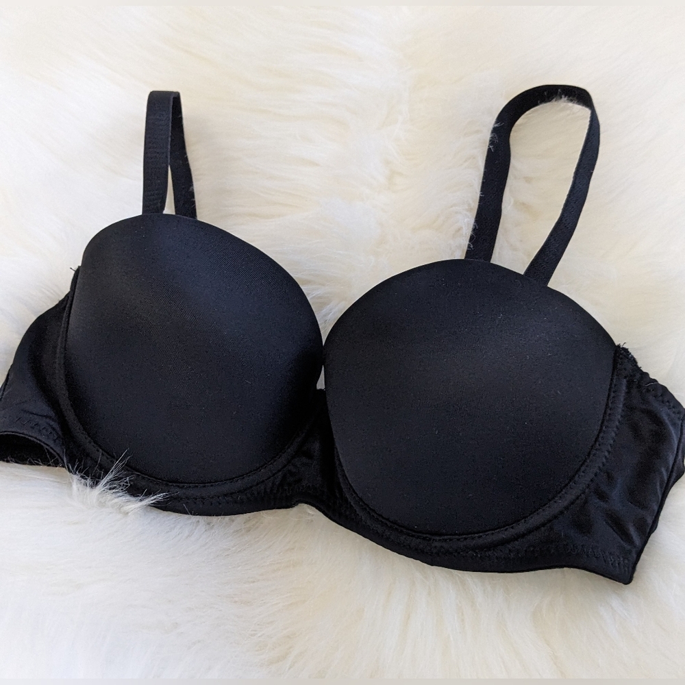 NWOT Black Women's Convertible Bra.